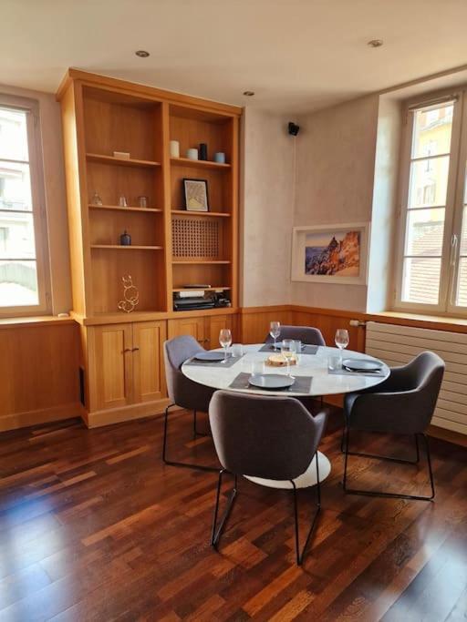 Appartement Annecy Centre Historique Parking Inclus المظهر الخارجي الصورة