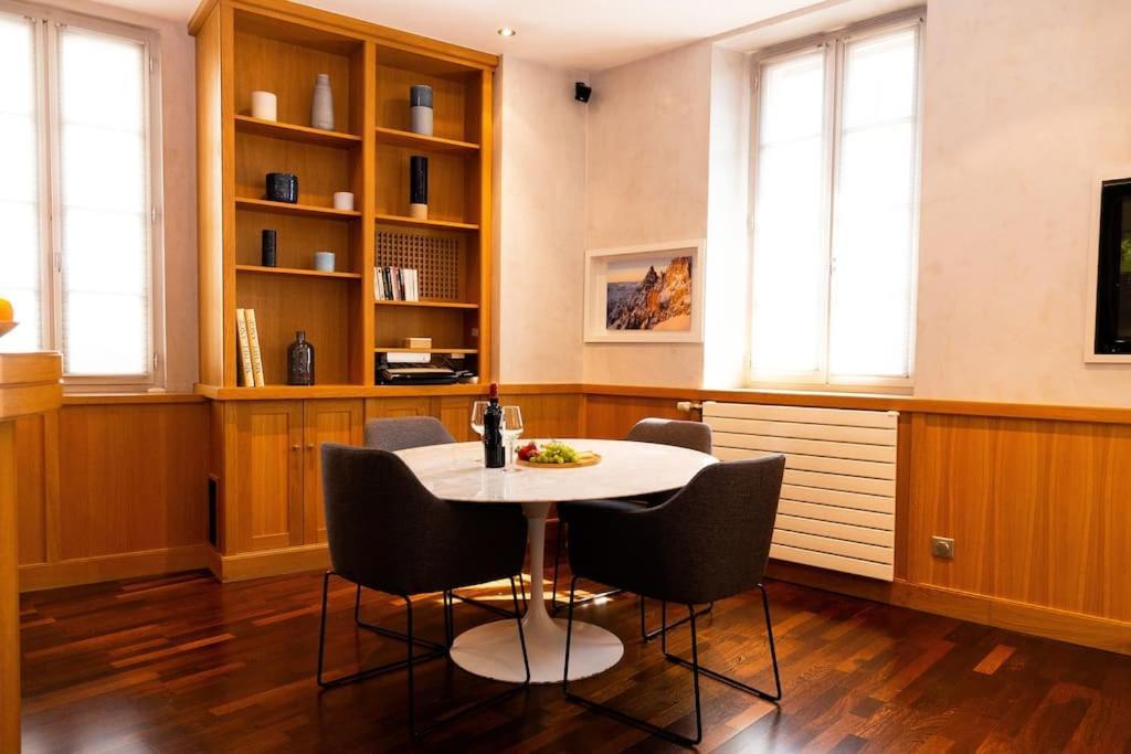 Appartement Annecy Centre Historique Parking Inclus المظهر الخارجي الصورة